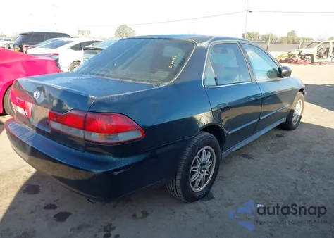 2001 Honda Accord Value Package из США, поврежденный, VIN 1HGCF86601A125051